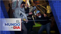 El Mundo al Día: Manifestaciones pro-Palestina provocan arrestos y expulsiones en universidades de EEUU