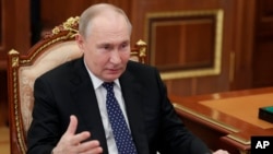 17일 러시아 모스크바 크렘린궁에서 연설을 진행중인 블라디미르 푸틴 러시아 대통령.
