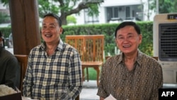ထိုင်းဝန်ကြီးချုပ်ဟောင်း Thaksin Shinawatra နဲ့ ထိုင်းဝန်ကြီးချုပ် Srettha Thavisin တို့ကိုအတူတွေ့ရစဉ် (မတ် ၁၅၊ ၂၀၂၄)