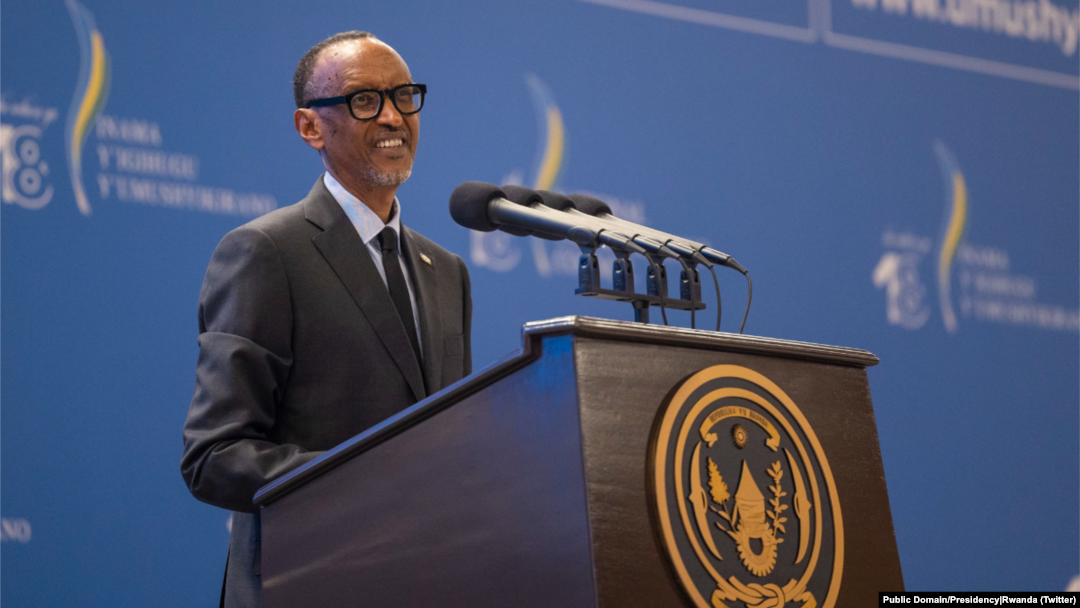 Perezida Paul Kagame w'u Rwanda atangiza ku mugaragaro inama y'umushyikirano ya 18 i Kigali mu Rwanda taliki 27/2/2023. Photo: Twitter/ Presidency|Rwanda 