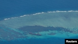 TƯ LIỆU - Ảnh chụp từ trên không cho thấy tàu BRP Sierra Madre trên Bãi cạn Second Thomas, ở Biển Đông, ngày 9 tháng 3 năm 2023.