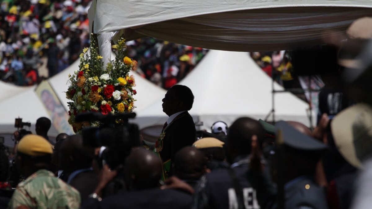 Zimbabwe's Mnangagwa Inaugurated Amid Opposition Election Disputes