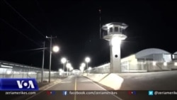 Burgu i ri i madh në El Salvador nxit debate të forta në vend 
