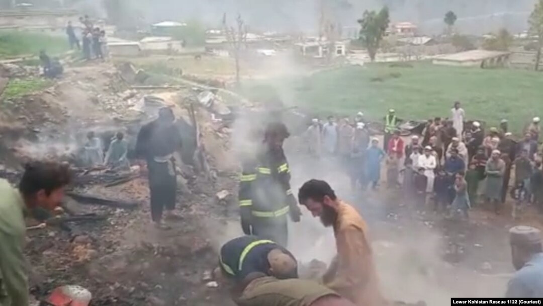 د خېبرپښتونخوا په کوز کوهستان ضلع کې په اور سوځېدلی کور 