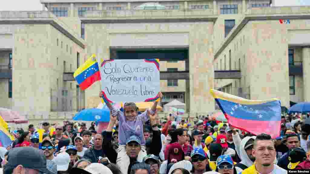 Dentro de las peticiones de los venezolanos se encuentran la protección a sus derechos, una mejor calidad de vida y, sobre todo, la posibilidad de regresar a su país natal, pero con garantías.