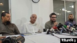 চট্টগ্রামের আগ্রাবাদ এলাকায় অবস্থিত প্রতিষ্ঠানের কার্যালয়ে আয়োজিত সংবাদ সম্মেলনে, কেএসআরএম গ্রুপ। ১৪ এপ্রিল, ২০২৪।