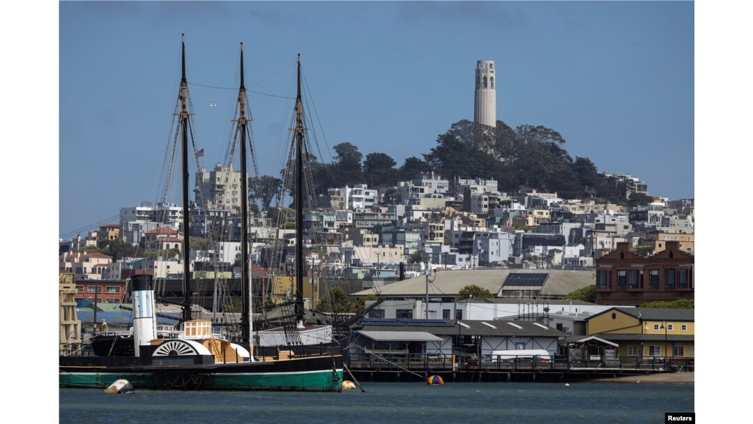 Downtown San Francisco in California, a state that, along with New York and Illinois, lost the most residents numerically in 2021-22.