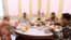 FILE - Presiden Jokowi ajak ketiga capres makan siang di Istana Merdeka, Jakarta, Senin (30/10). (Foto: Courtesy/Biro Setpres)