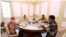Presiden Jokowi ajak ketiga capres makan siang di Istana Merdeka, Jakarta, Senin (30/10). (Foto: Courtesy/Biro Setpres)