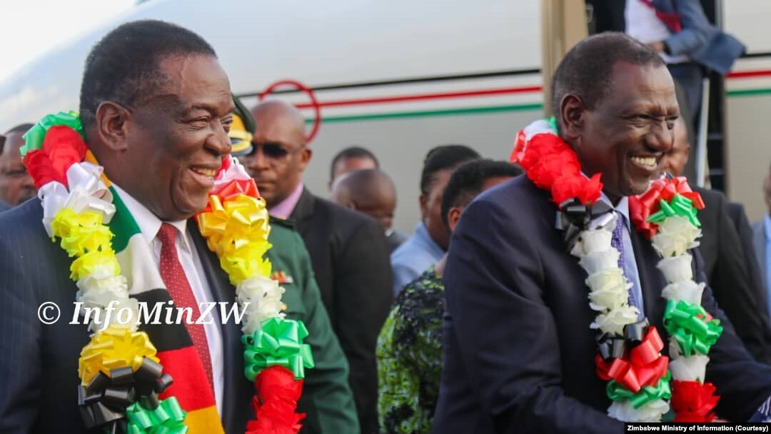 Mutungamiri wenyika VaEmmerson Mnangagwa nemutungamiri weKenya VaWilliam Ruto.