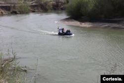 Patrullajes en el río Prut que separa Rumanía de Moldavia. [Foto: Cortesía de la Policía de Rumanía]