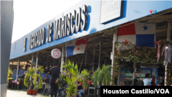 En el Mercado de Mariscos, ubicado en la capital de Panamá, están a la venta productos del mar como pescados y mariscos, pero también cuenta con restaurantes y fondas que venden platillos populares y económicos.