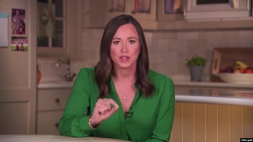 Katie Britt tokom odgovora na Bidenov govor o stanju nacije.