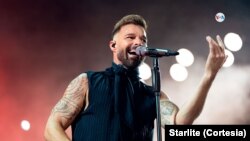 Ricky Martin iniciará una gira por México en los próximos días y luego seguirá por Estados Unidos y Canadá.