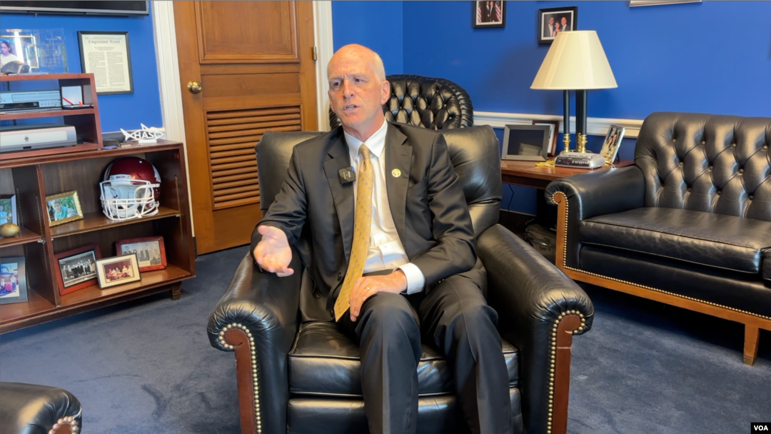 Congressman Adam Smith talking with VOA's Navbahor Imamova, Washington, May 1, 2024. 