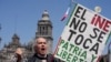 Futuro de la democracia en México es asunto regional, indican expertos ante "amenaza" de reforma electoral 