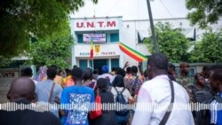 Bi jumadon wilikajo taama dɔ kɛra Bamako, Mali sɔrɔdasiw dɛmɛni na MINUSMA ka seereya seben laseli kɔfɛ Moura kan.
