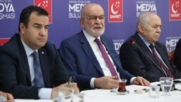 Saadet Partisi Genel Başkanı Karamollaoğlu, VOA Türkçe’nin de aralarında bulunduğu medya kuruluşları temsilcileriyle biraraya geldi - 26 Ekim 2023