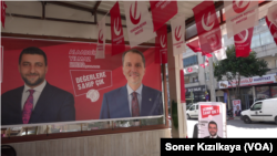 Yeniden Refah Partisi’nin Kemalpaşa adayı Alaattin Yılmaz ilçede esnaflık yaptığı dönemden halk arasında çok tanınan bir isim.