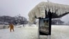 Kabut dari Great Falls menjadi beku di sekitar air terjun di Paterson, New Jersey, Kamis, 18 Januari 2024. (AP/Ted Shaffrey)