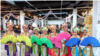 Warna-warni indah para penari di Cultural Holiday Event. (Foto: VOA/Ariono Arifin)