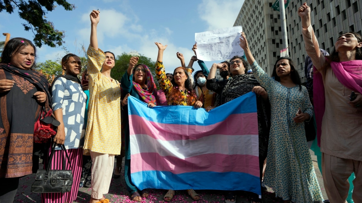 Pakistan Girl Kidnap Xxx - Activists Decry Pakistani Religious Court's Transgender Law Decision