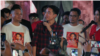 Gibran Rakabuming menghadiri acara Indonesia Memanggil Gibran pada Sabtu (21/10) di Tugu Proklamasi, Jakarta. (Foto: VOA/Indra Yoga)