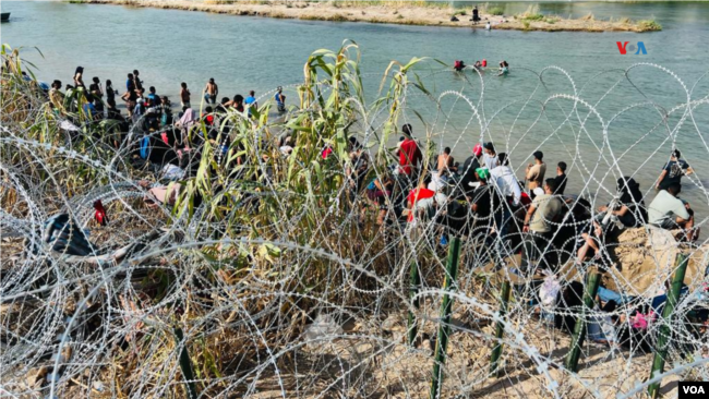 En Fotos | Llegada masiva de migrantes a Eagle Pass, Texas