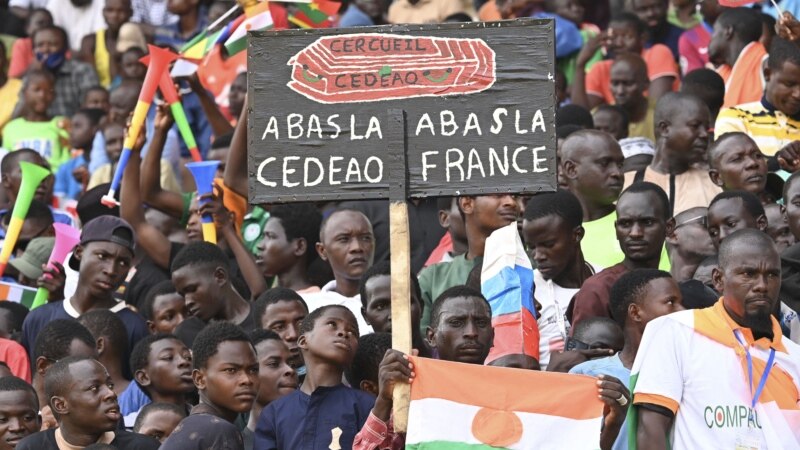 Tensions Paris-Niamey : l'analyse de l'ancien diplomate béninois Omar Aruna