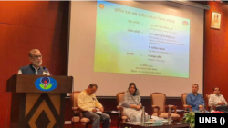 প্লাস্টিক দূষণ বন্ধে করণীয় নির্ধারণ বিষয়ে পরিবেশ অধিদপ্তরে আয়োজিত কর্মশালায় প্রধান অতিথি হিসেবে বক্তব্য রাখছেন বাংলাদেশ সরকারের পরিবেশ, বন ও জলবায়ু পরিবর্তনবিষয়ক মন্ত্রী মো. শাহাব উদ্দিন। ১৭ অগাস্ট, ২০২৩। 