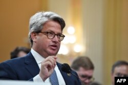 Gabriel Sterling memberikan kesaksian selama sidang keempat penyelidikan 6 Januari di Washington, DC, 21 Juni 2022 . (ROBERTO SCHMIDT / AFP)