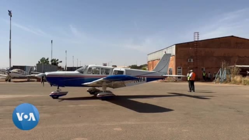 Burkina : faire sortir certaines localités de l'isolement par les airs