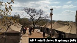 Campo onde 95 cidadãos líbios foram detidos por suspeita de receberem treino militar ilegal, White River, África do Sul, 26 de julho de 2024