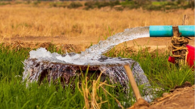 تجمع شهروندان گرمسار در اعتراض به بحران آب