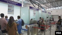 Kontrollet ne aeroportin ndërkombëtar "Nënë Tereza" në Rinas