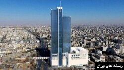 برج تجاری «آرمیتاژ» که مجموعه سینمایی «گلشن» مشهد در آن واقع شده است (رسانه‌های ایران)