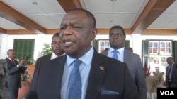 Constantino Chiwenga speaks with reporters at the State House in Harare on Sept. 8, 2023, after being sworn in as one of the two Zimbabwean vice presidents. (Columbus Mavhunga/VOA)