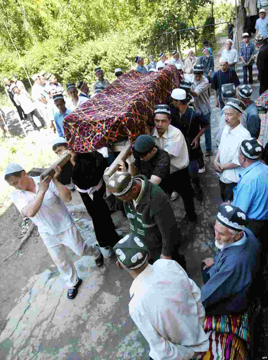 Andijon, 15-may, 2005