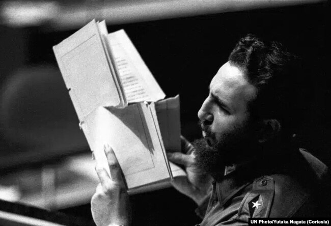 Fidel Castro, entonces Primer Ministro de Cuba, dirigiéndose a la Asamblea General, el 26 de septiembre de 1960 (Photo/Yutaka Nagata)