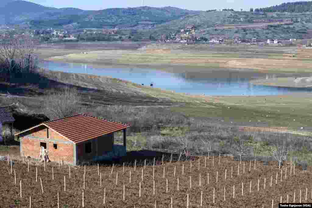 Тиквешко Езеро