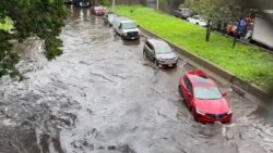 Lluvias torrenciales provocan inundaciones en Toronto
