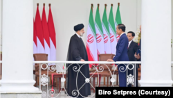 Presiden Jokowi dan Presiden Iran dalam pertemuan bilateral di Istana Kepresidenan Bogor, Selasa (23/5). Kedua pemimpin sepakat mendukung perjuangan rakyat Palestina dan membantu mengatasi konflik di Afghanistan. (Foto: Courtesy/Biro Setpres)