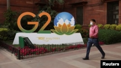 인도 뉴델리에 설치된 'G20' 기념물.