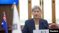 Menteri Luar Negeri Australia Penny Wong di kantor Kementerian Luar Negeri Korea Selatan di Seoul, 30 Juli 2024. (JEON HEON-KYUN/Pool via REUTERS)