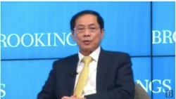Ngoại trưởng Việt Nam Bùi Thanh Son phát biểu tại Viện Brookings hôm 26/3 năm 2024