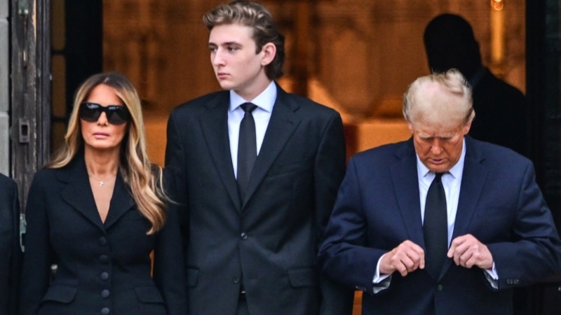 Trump's 18-year-old son withdraws from political debut ...