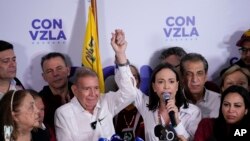 Líder da oposição Maria Corina Machado, e candidato presidencial p Edmundo Gonzalez