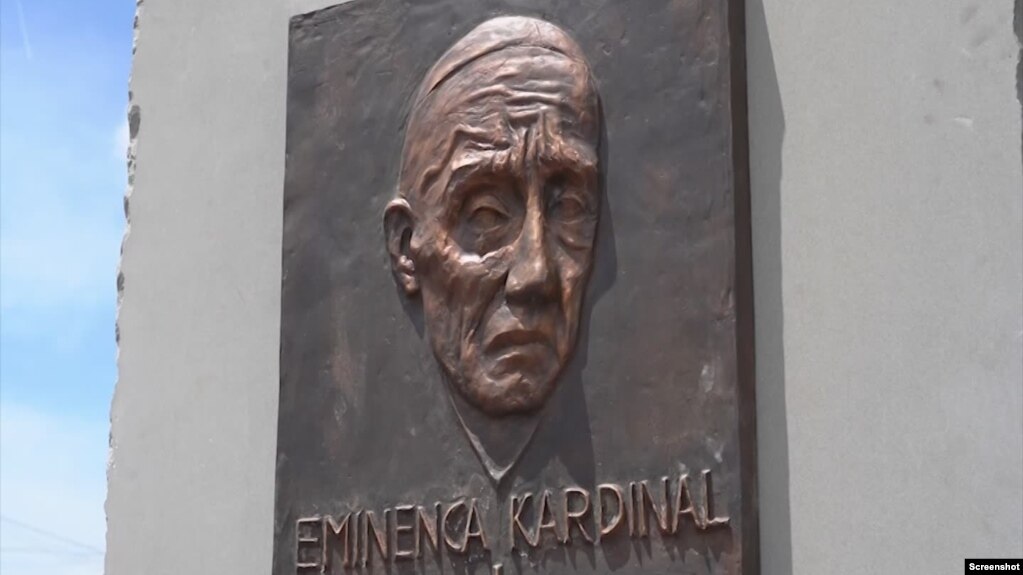 Shqipëri: përurohet Obelisku për kardinalin e parë shqiptar Mikel Koliqi
