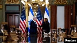 Wakil Presiden AS Kamala harris bertemu dengan Perdana Menteri Israel Benjamin Netanyahu di Gedung Putih, Washington, pada 25 Juli 2024. (Foto: Reuters/Nathan Howard)