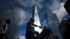 2023年9月11日是震惊世界的美国纽约世贸大楼和五角大楼遭受恐怖主义袭击22周年纪念日。美国各界人士在这一天纷纷来到世贸大厦遗址，悼念在恐怖袭击中牺牲的遇难者。